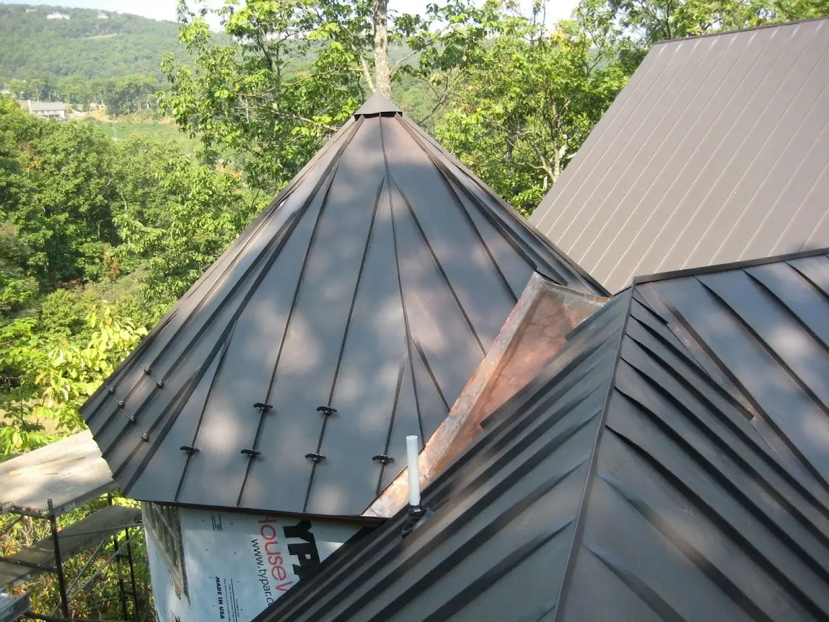 Professional Gutter Cleaning by Craftsman Roofing in Mad River